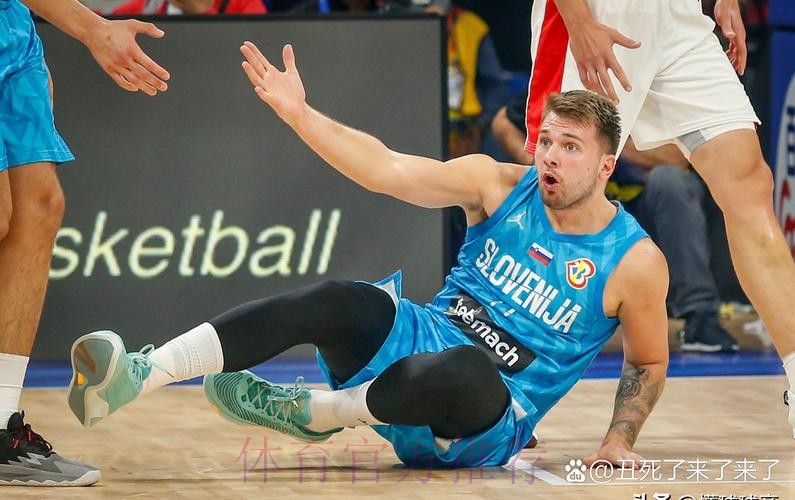 皮尔斯:东契奇未来能拿MVP,但防守限制了他成为联盟第一人 皮尔斯:东契奇未来能拿MVP,但防守限制了他成为联盟第一人